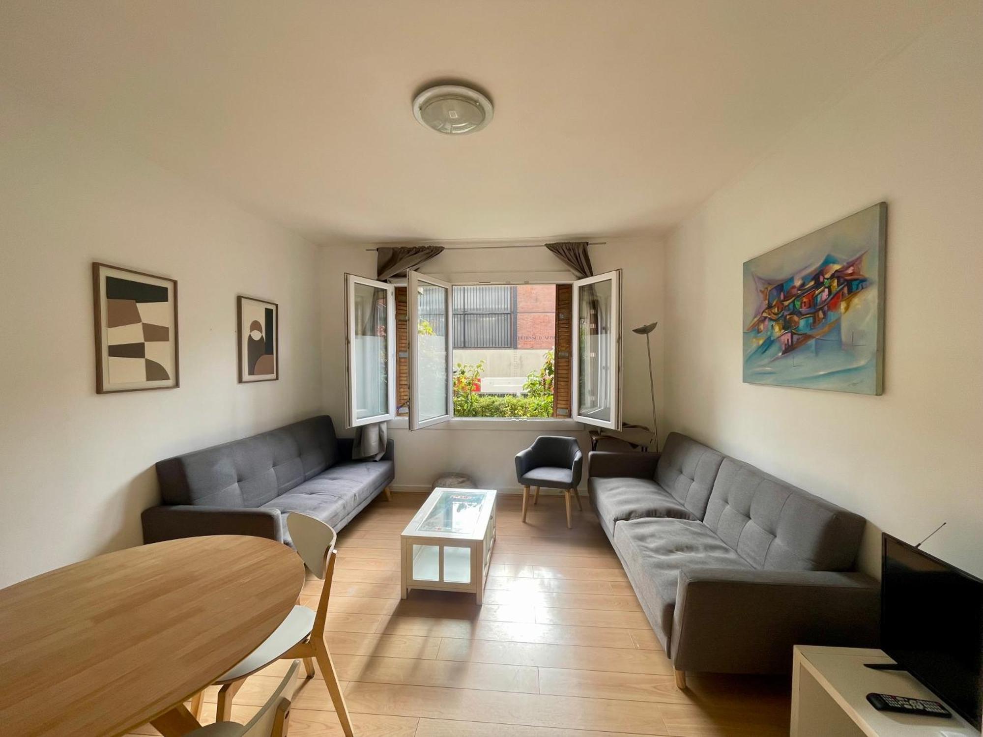 Tour Eiffel Croix Nivert Apartment Paris